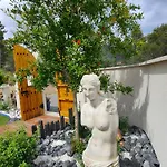 Bed & Breakfast La Demeure D'aphrodite Babeau-Bouldoux