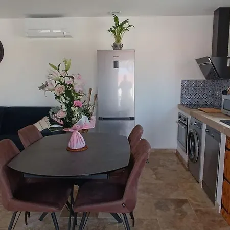 Couette-café La Demeure D'aphrodite Babeau-Bouldoux