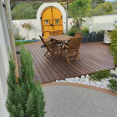 La Demeure D'aphrodite Couette-café 4*