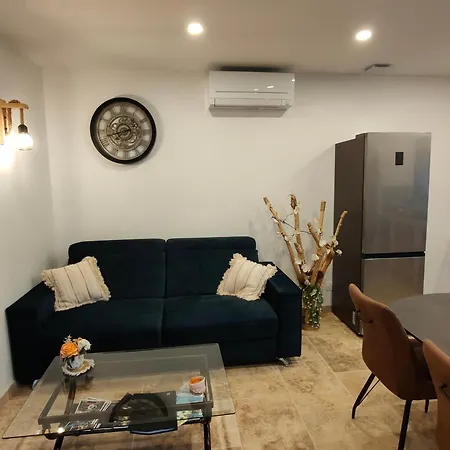 La Demeure D'aphrodite Couette-café 4*