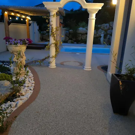 La Demeure D'aphrodite Couette-café Babeau-Bouldoux