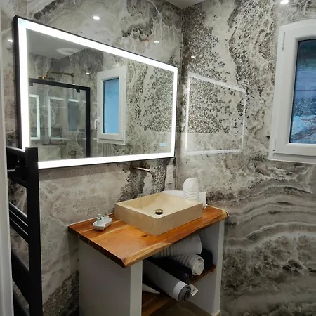 La Demeure D'aphrodite Couette-café