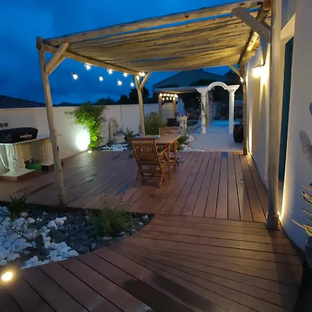 Couette-café La Demeure D'aphrodite 4*