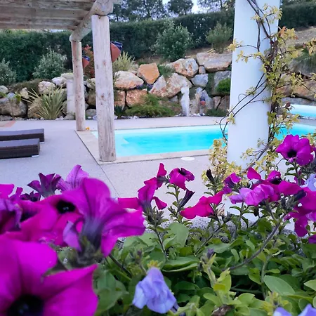 La Demeure D'aphrodite Couette-café 4*