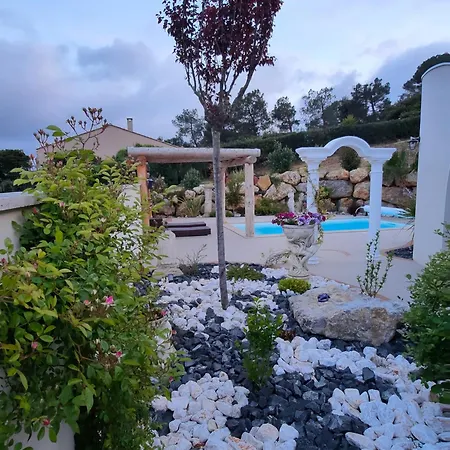 Couette-café La Demeure D'aphrodite Babeau-Bouldoux