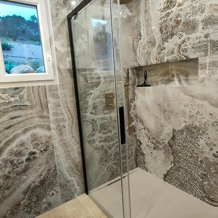 La Demeure D'aphrodite 4*