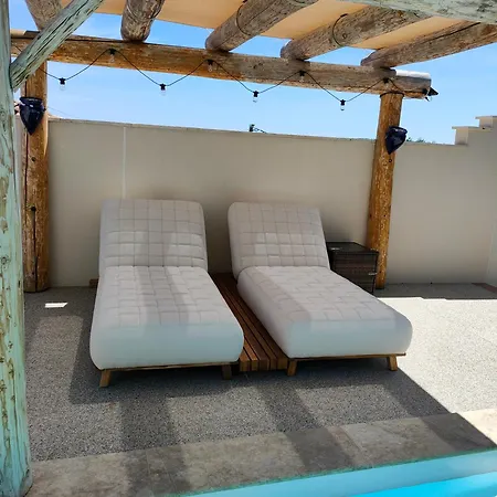 La Demeure D'aphrodite Couette-café 4*